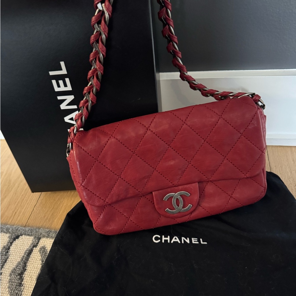 Chanel Calfskin Quilted Medium Modern Chain Flap Red